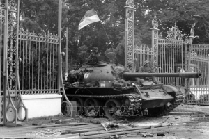 Đại thắng mùa xuân 1975 - Sức mạnh khát vọng hòa bình và thống nhất đất nước